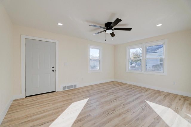 4937 N 51 BOULEVARD, Milwaukee, WI 53218