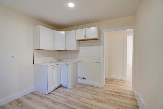 4937 N 51 BOULEVARD, Milwaukee, WI 53218