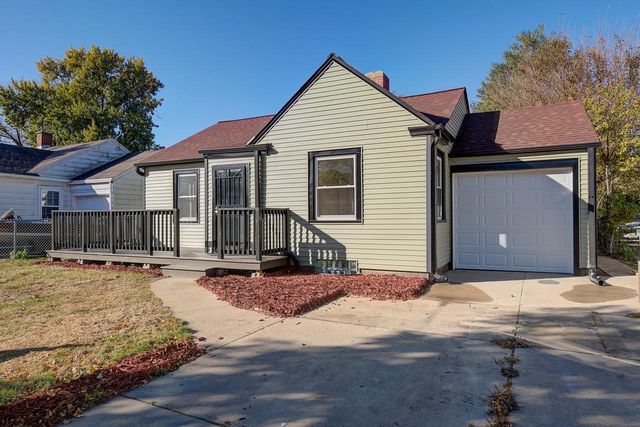 4937 N 51 BOULEVARD, Milwaukee, WI 53218