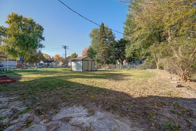 4937 N 51 BOULEVARD, Milwaukee, WI 53218