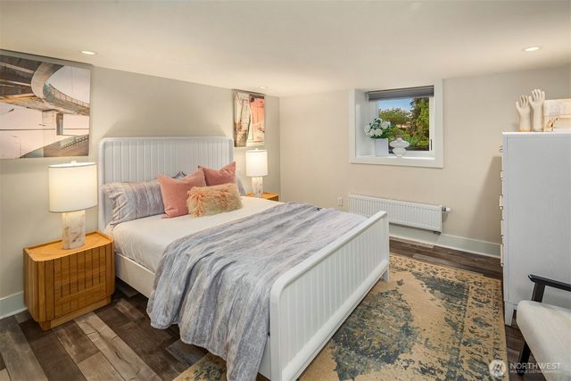 2556 1st Avenue N, Seattle, WA 98109
