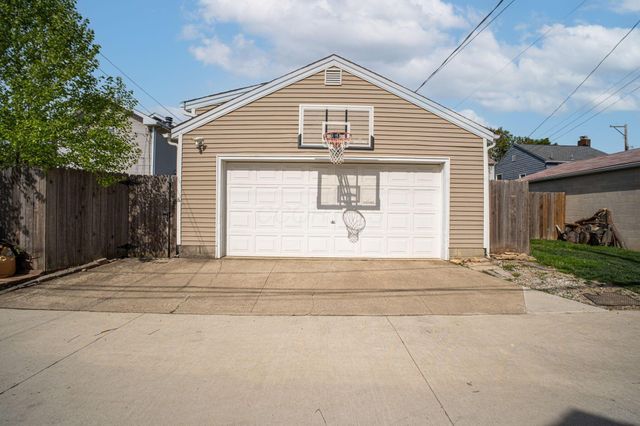 1224 Oxley Road, Grandview, OH 43212