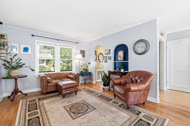 1224 Oxley Road, Grandview, OH 43212
