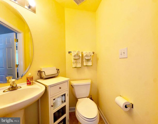 12 BRUCE DRIVE, Charles Town, WV 25414