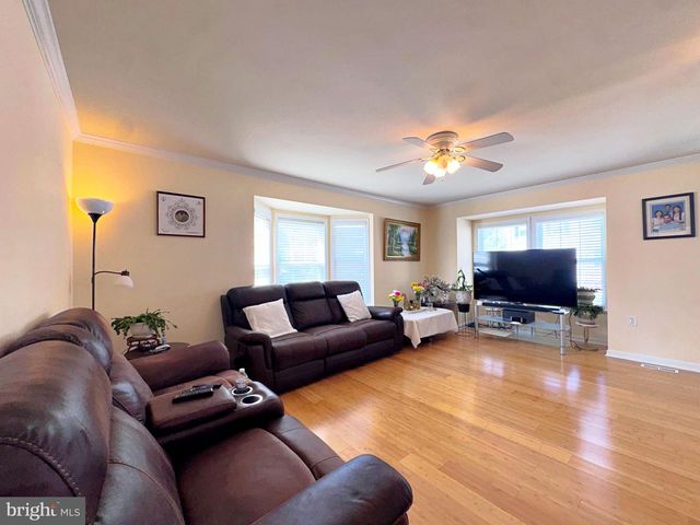 12 BRUCE DRIVE, Charles Town, WV 25414