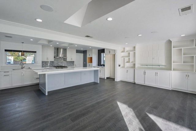 1938 Taylor Ave, Newman, CA 95360