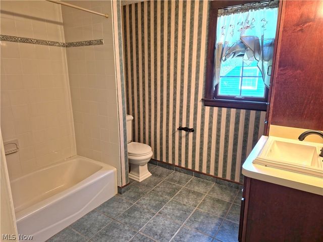 6670 Stratford Road, Concord Twp, OH 44077
