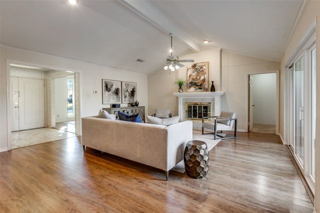 2401 Silver Holly Lane, Richardson, TX 75082