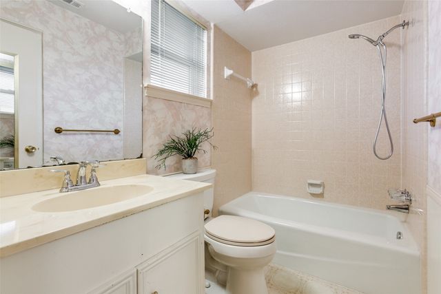 2401 Silver Holly Lane, Richardson, TX 75082