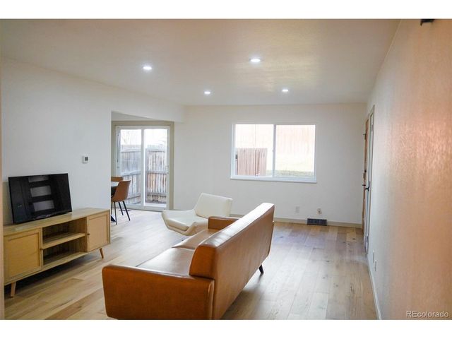 9857 Orangewood Dr, Thornton, CO 80260