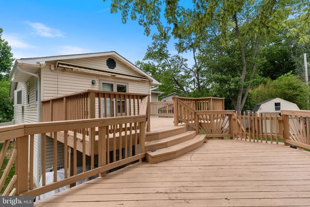 1207 ADAMS CT, Waldorf, MD 20602
