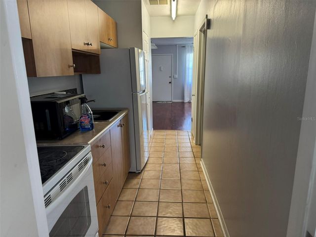 5267 81ST STREET N 20, St Petersburg, FL 33709