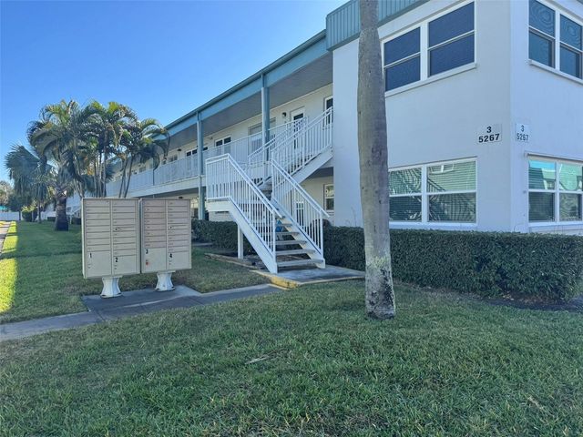 5267 81ST STREET N 20, St Petersburg, FL 33709