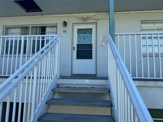 5267 81ST STREET N 20, St Petersburg, FL 33709