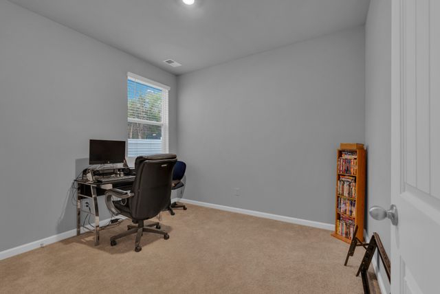 884 Long Leaf Rd, Lebanon, TN 37087