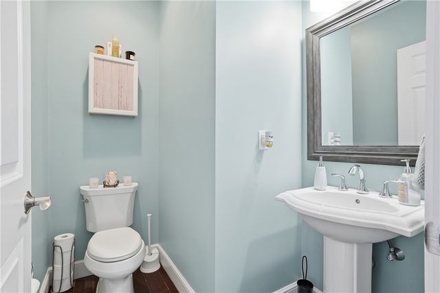 100 Mary St, Center Twp, PA 15061