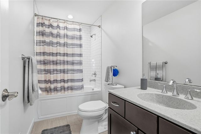 100 Mary St, Center Twp, PA 15061