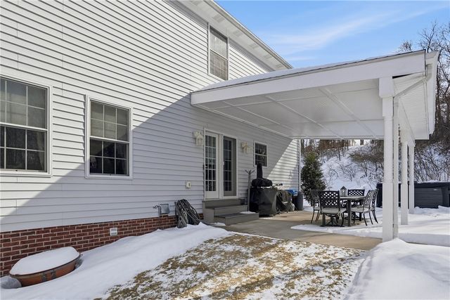 100 Mary St, Center Twp, PA 15061