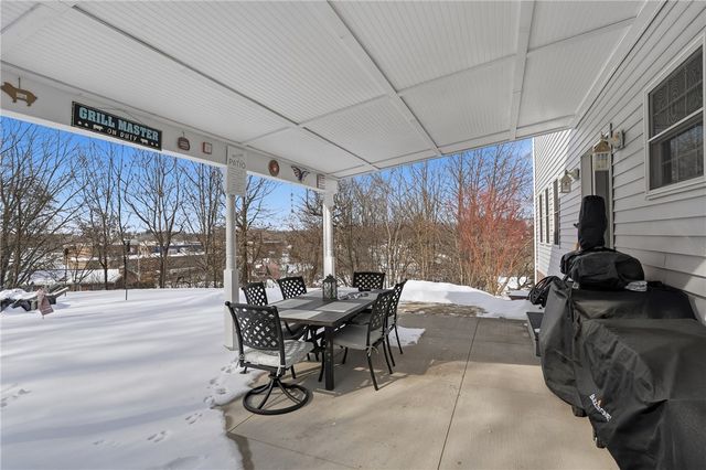 100 Mary St, Center Twp, PA 15061