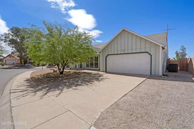 10488 E Overland Ridge, Tucson, AZ 85730