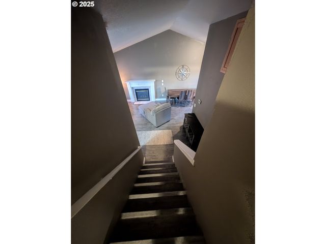 33874 Ne ERIN Dr, Scappoose, OR 97056