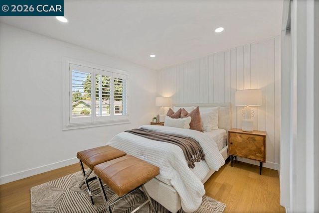 8 Ramona Dr, Orinda, CA 94563