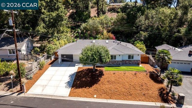 8 Ramona Dr, Orinda, CA 94563