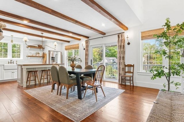 40 Kinsley Ln, Mendon, MA 01756
