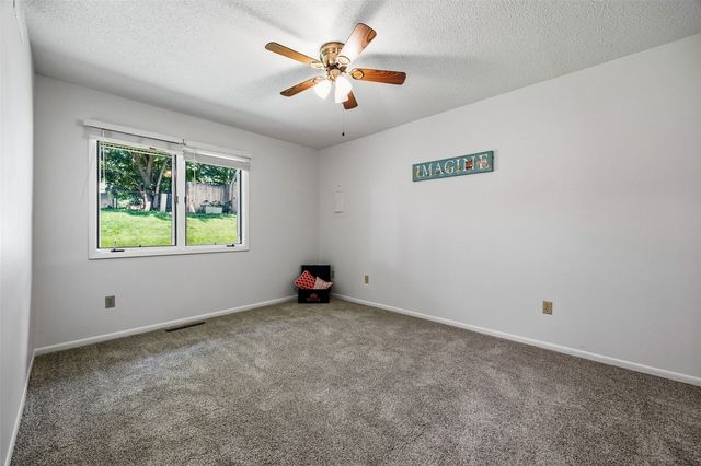 3425 Tulane Ct, Iowa City, IA 52240