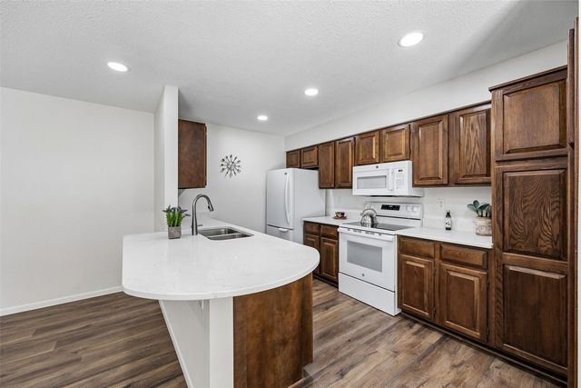 3425 Tulane Ct, Iowa City, IA 52240