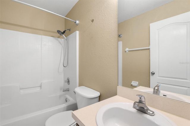 222 TERRANOVA BOULEVARD, Winter Haven, FL 33884