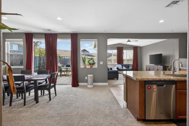 4078 Magenta Bloom Way, Rancho Cordova, CA 95742