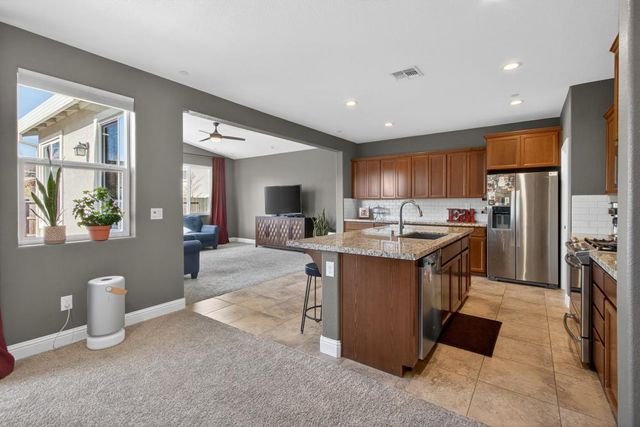 4078 Magenta Bloom Way, Rancho Cordova, CA 95742