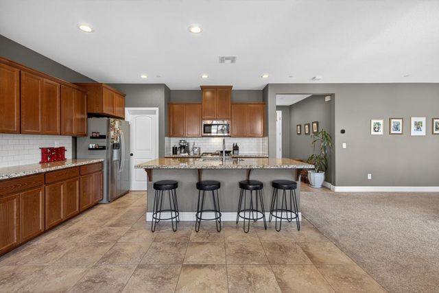 4078 Magenta Bloom Way, Rancho Cordova, CA 95742