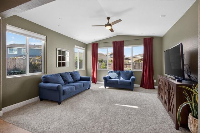 4078 Magenta Bloom Way, Rancho Cordova, CA 95742