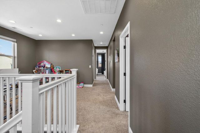 4078 Magenta Bloom Way, Rancho Cordova, CA 95742