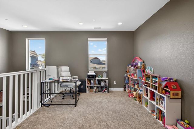 4078 Magenta Bloom Way, Rancho Cordova, CA 95742