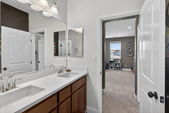 4078 Magenta Bloom Way, Rancho Cordova, CA 95742