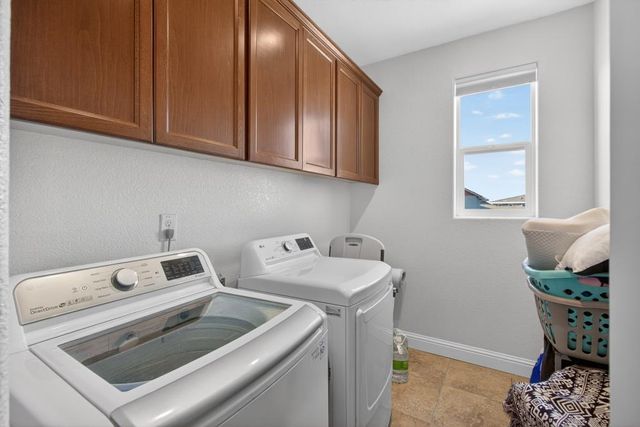 4078 Magenta Bloom Way, Rancho Cordova, CA 95742