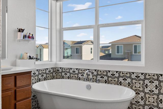 4078 Magenta Bloom Way, Rancho Cordova, CA 95742