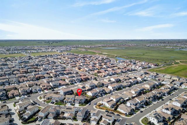 4078 Magenta Bloom Way, Rancho Cordova, CA 95742