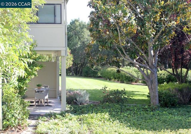 2057 Golden Rain Rd 8, Walnut Creek, CA 94595