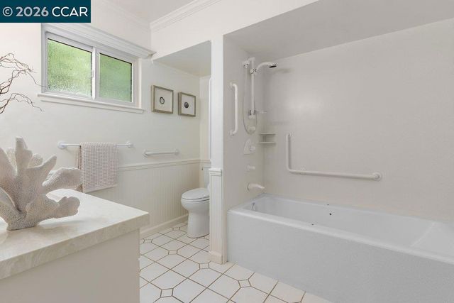2057 Golden Rain Rd 8, Walnut Creek, CA 94595
