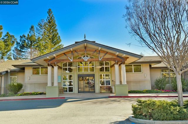 2057 Golden Rain Rd 8, Walnut Creek, CA 94595