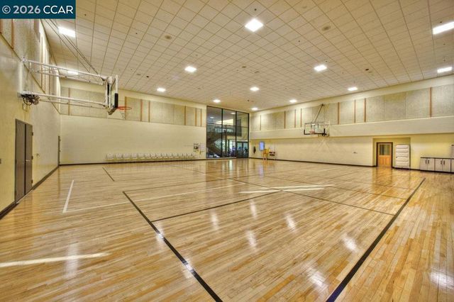 2057 Golden Rain Rd 8, Walnut Creek, CA 94595