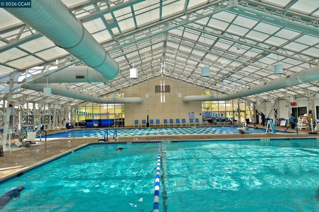 2057 Golden Rain Rd 8, Walnut Creek, CA 94595