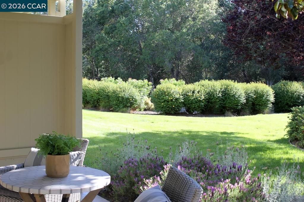 Image 21 of property listing at 2057 Golden Rain Rd 8, Walnut Creek, CA 94595