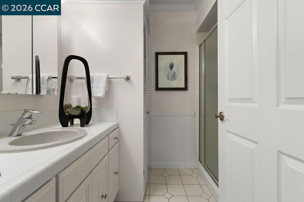 Image 34 of property listing at 2057 Golden Rain Rd 8, Walnut Creek, CA 94595