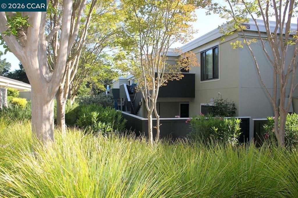 Image 38 of property listing at 2057 Golden Rain Rd 8, Walnut Creek, CA 94595