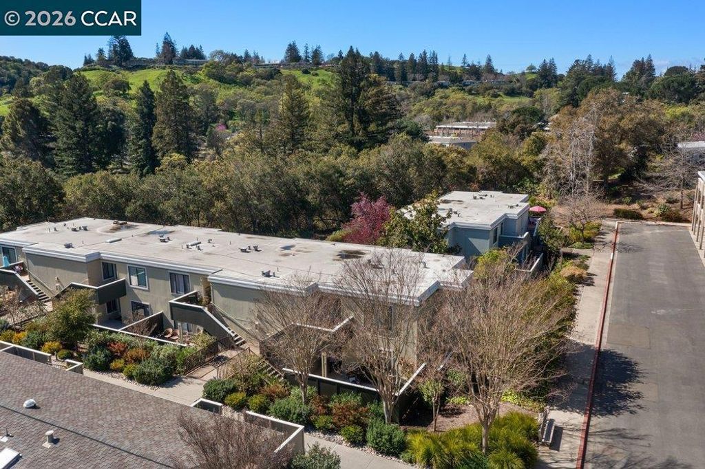 Image 40 of property listing at 2057 Golden Rain Rd 8, Walnut Creek, CA 94595